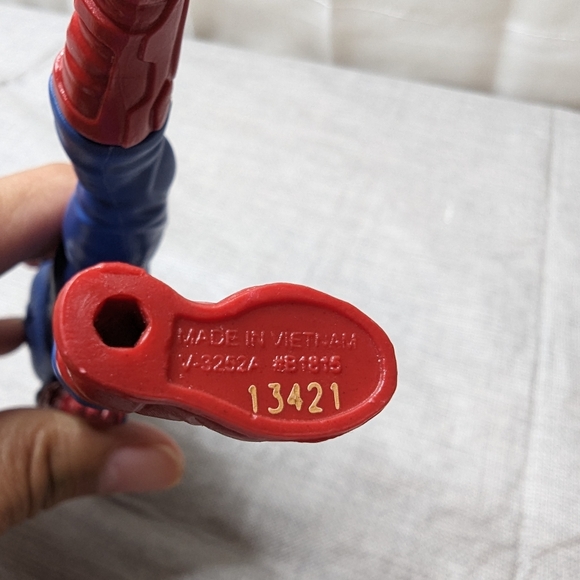 2015 Hasbro Marvel Captain America Blue Red Action Figure 6" Movable Arms Head - Picture 8 of 12